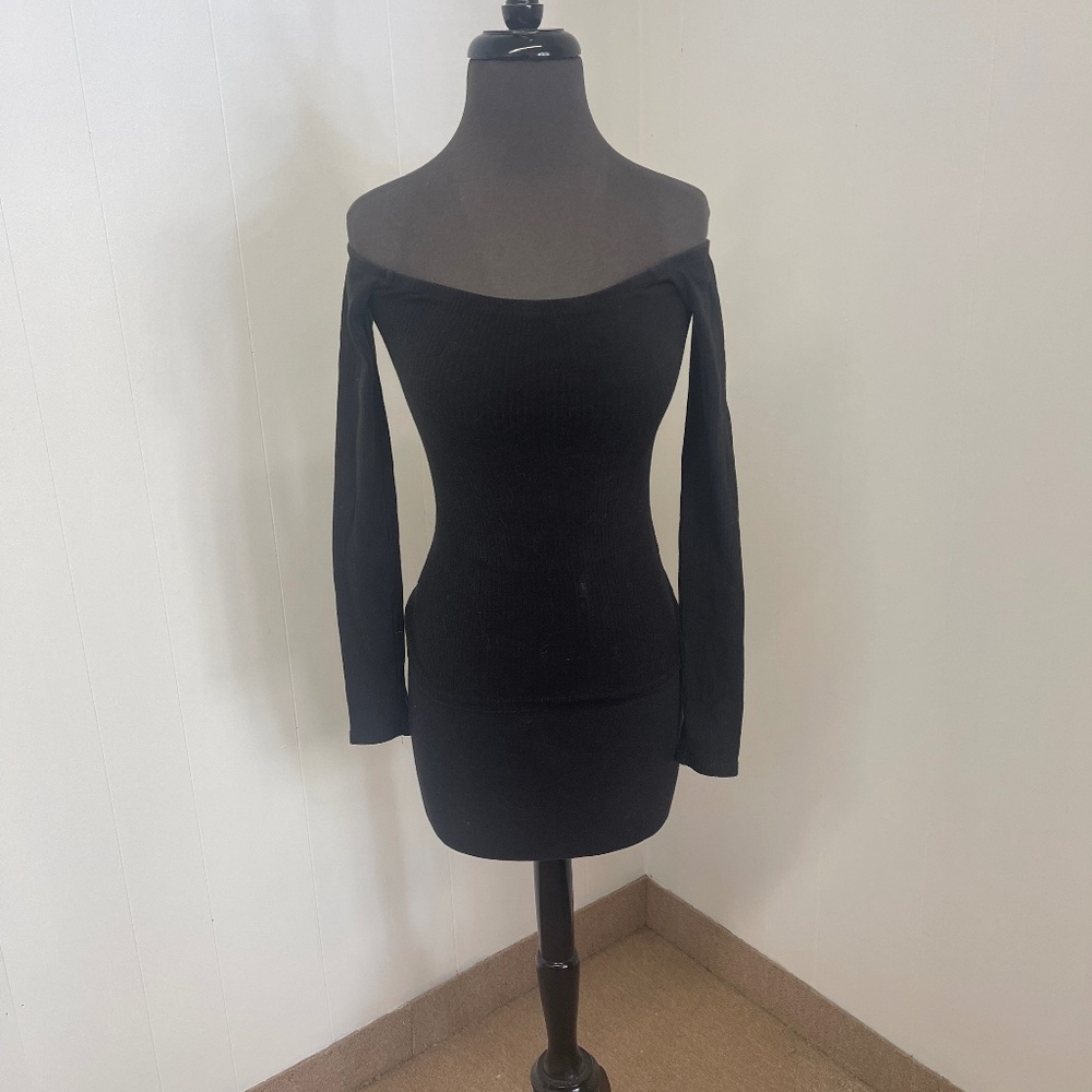 Hollister Black Off Shoulder Ribbed Long Sleeve Slim Fit Top Size S